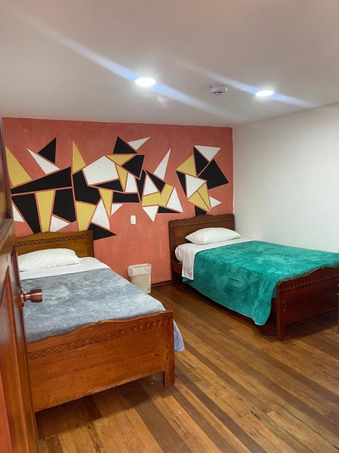 El Jardin Escondido Party Hostel Baños Eksteriør billede